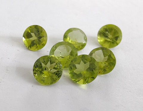 AAA+ Quality Natural Peridot Round Shape Faceted Cut Calibrated Wholesale Gemstones